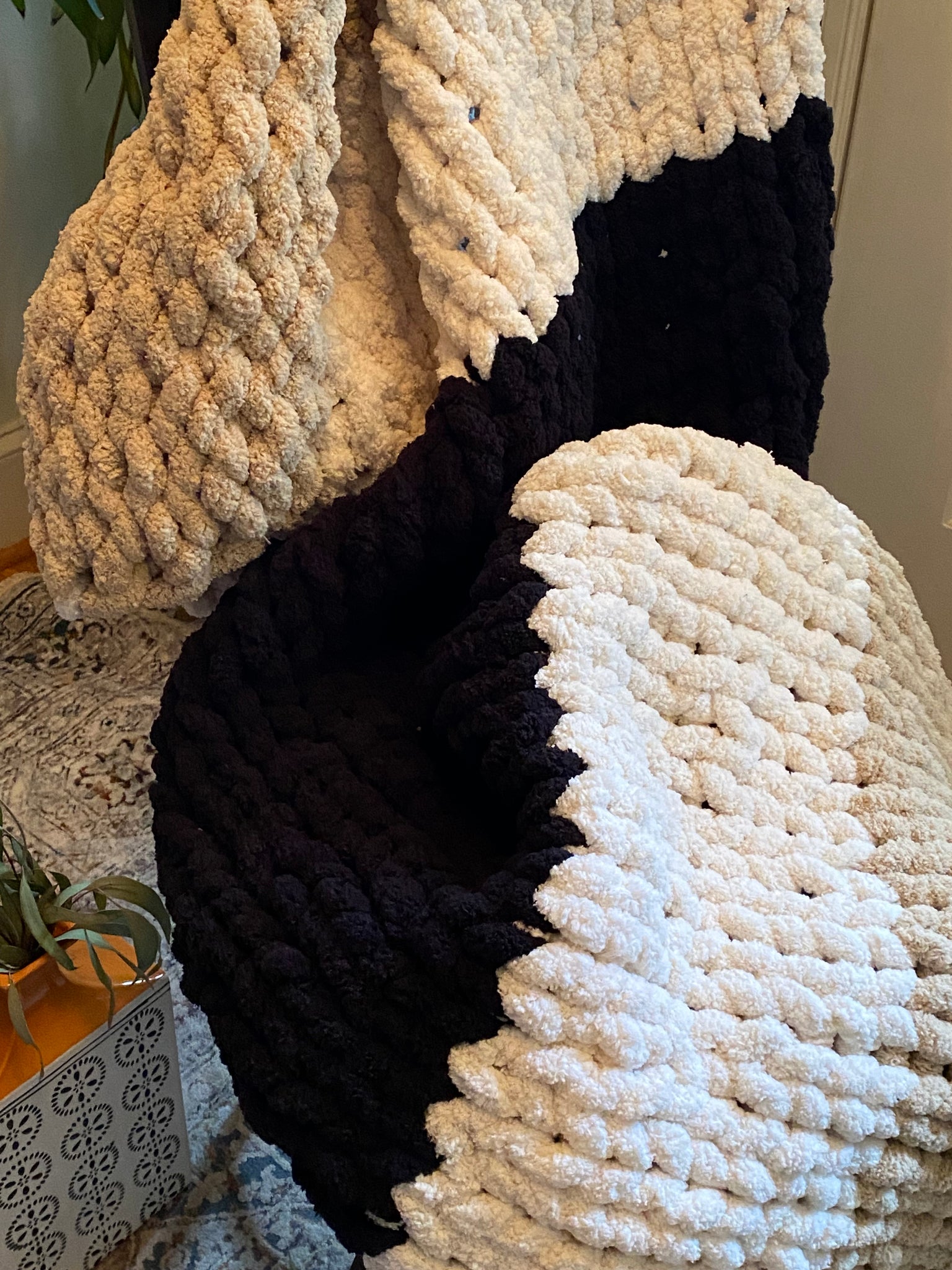 Black and 2024 ivory throw blanket